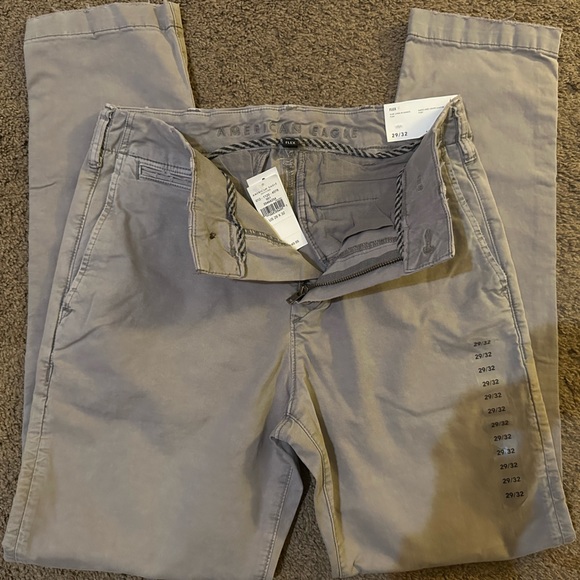 American Eagle Slim Lived-in Khakis - Picture 4 of 9
